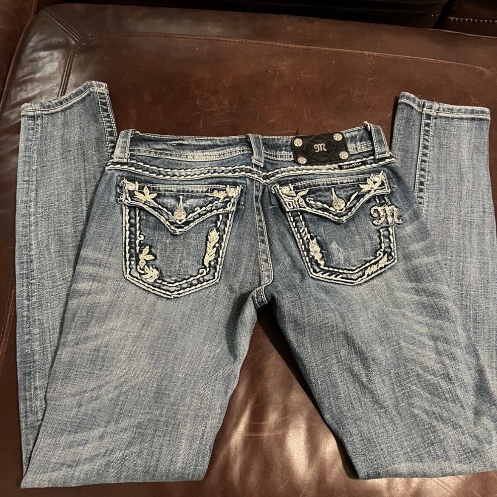 Miss Me Jeans Womens Size 28x31” Blue Skinny Low Rise Rhinestone Denim Ladies